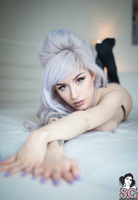 Jinni SG nudes pornstar photo