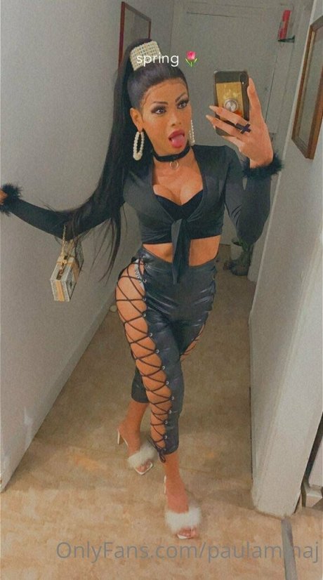 paulaminaj adult model archive