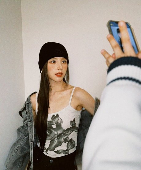 HeeJin hot star pics