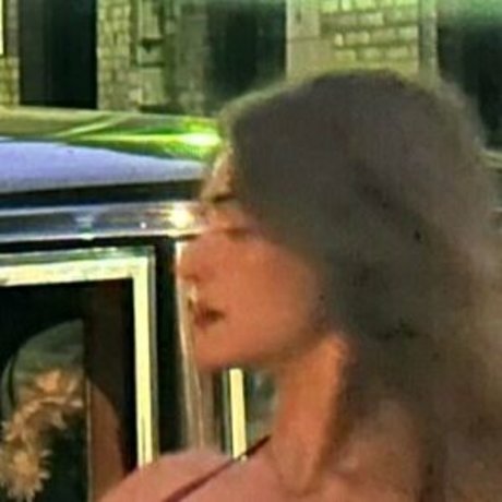 sweetbutsavvy beautiful model img