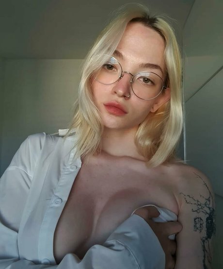 akchoriii erotic pornstar archive