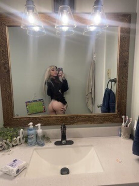 Cruella Morgan nice actress photo