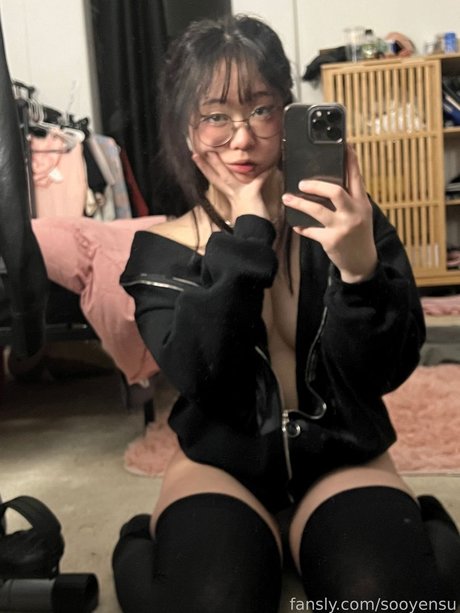 Sooyensu nudes model pics