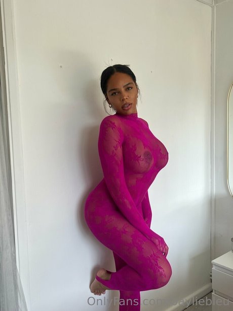 Bayliebleu pornstar art pic