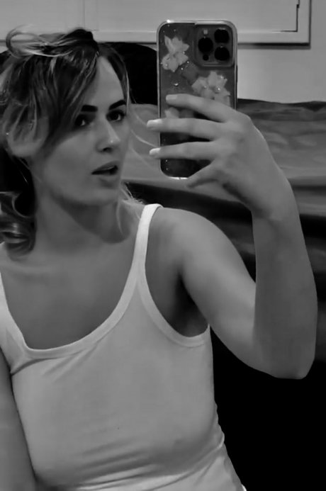 Coffey Sisters beautiful star galleries