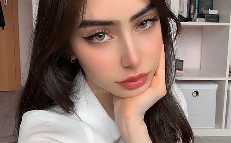 Mersweb nudes star picture