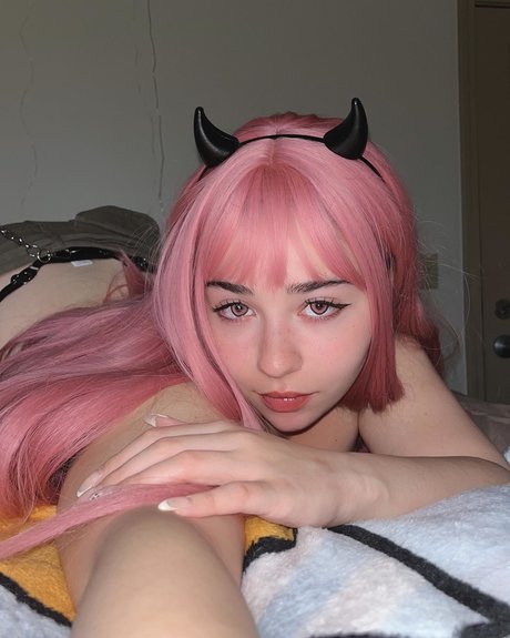 small onlyfans adult pic