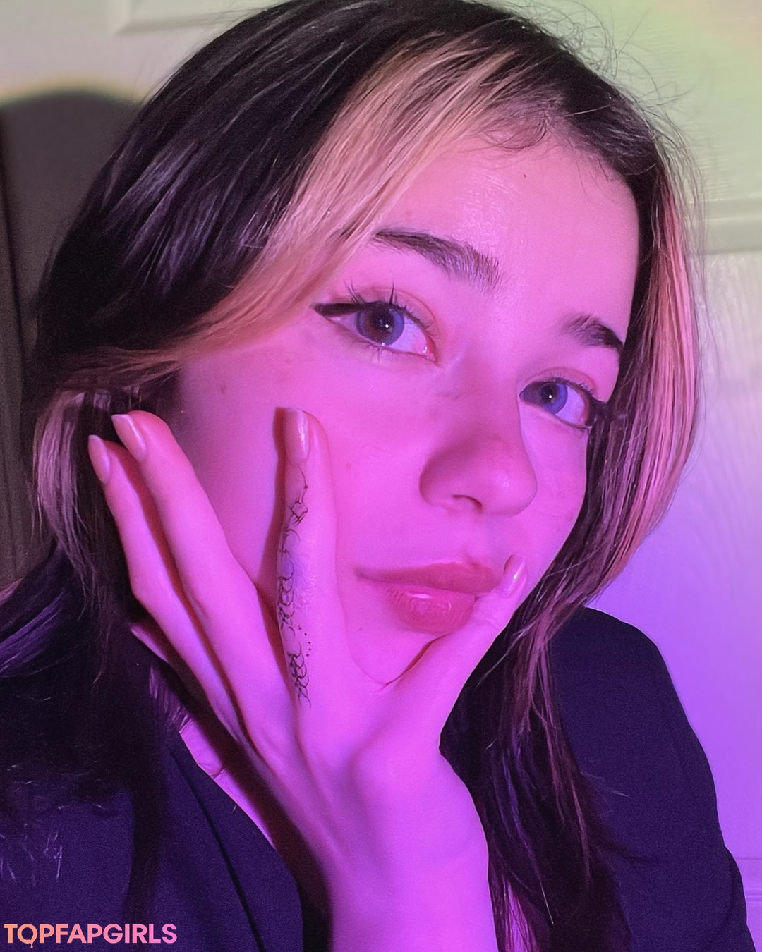 curvy lingerie onlyfans nice pics