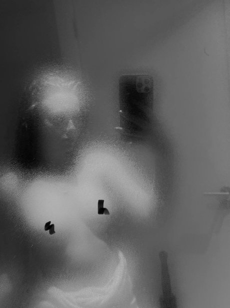 Vlada Dobryak model pornographic galleries