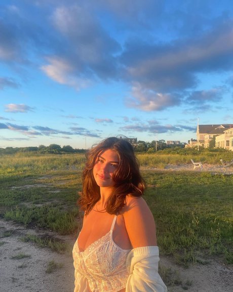 Colleen Sheehan model photo