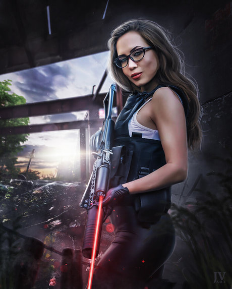 Natasha Roik naked star img