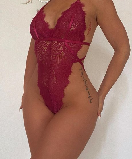 Gabriella Farias pretty star img