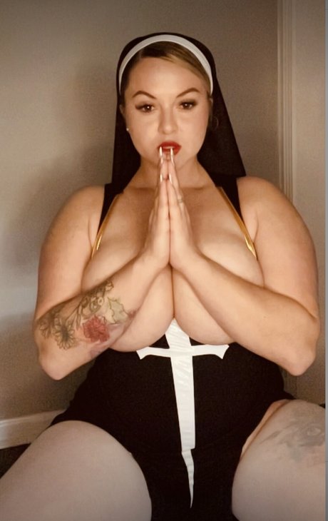 drag queen onlyfans beautiful pic