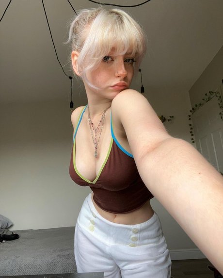 M Ae 3 pornstar perfect photo
