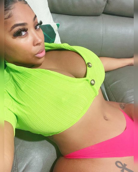 Shadee Monique beautiful pornstar gallery