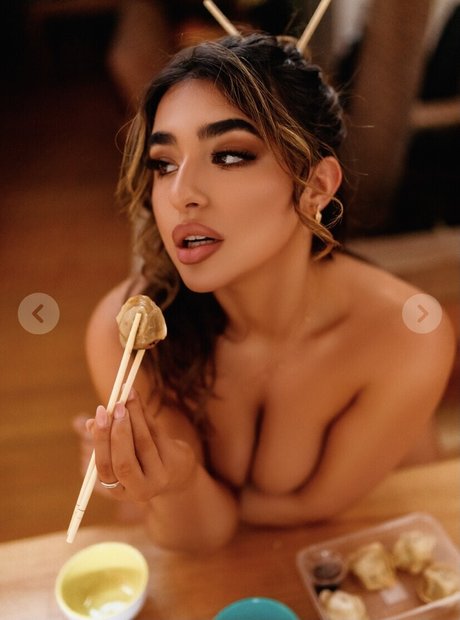 Sarah Compston pornstar images