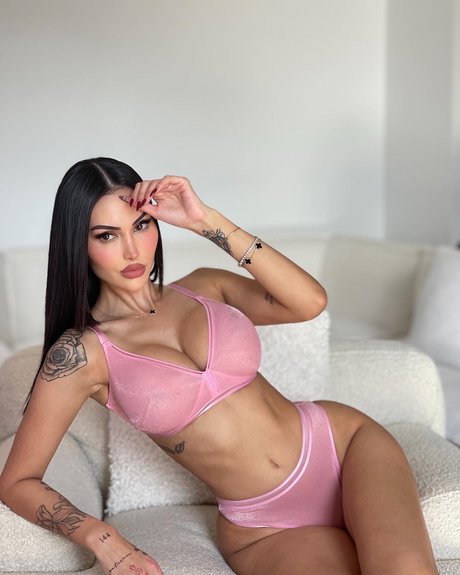 Annelese Milton model nude photos