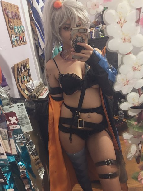 Plushiecos sexy actress images