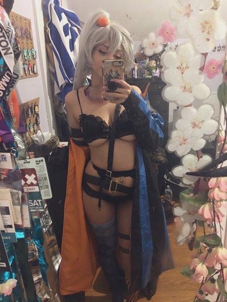 Plushiecos star nude pictures