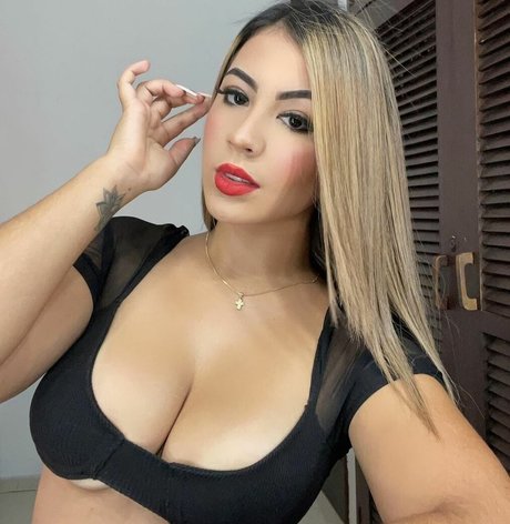 Valentina Quintero free star picture