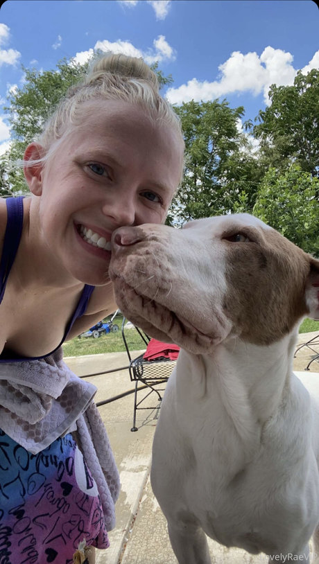 Lovely Rae xxx model image