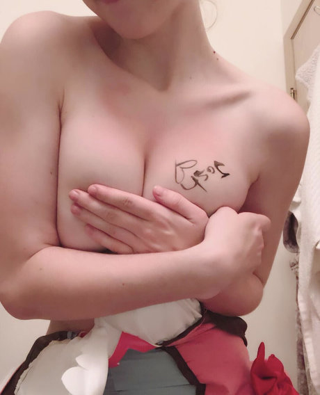 Bella Tha Killa star pornographic images