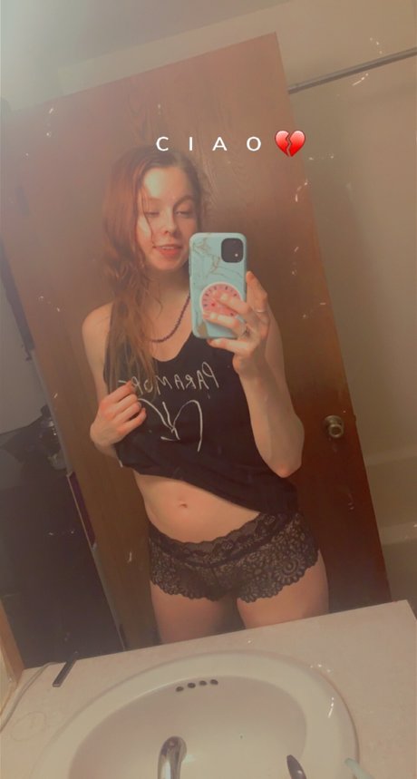 karma bitch998 model high quality pictures