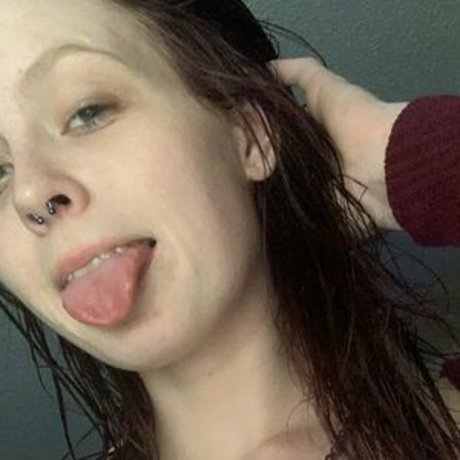 karma bitch998 model beautiful pics