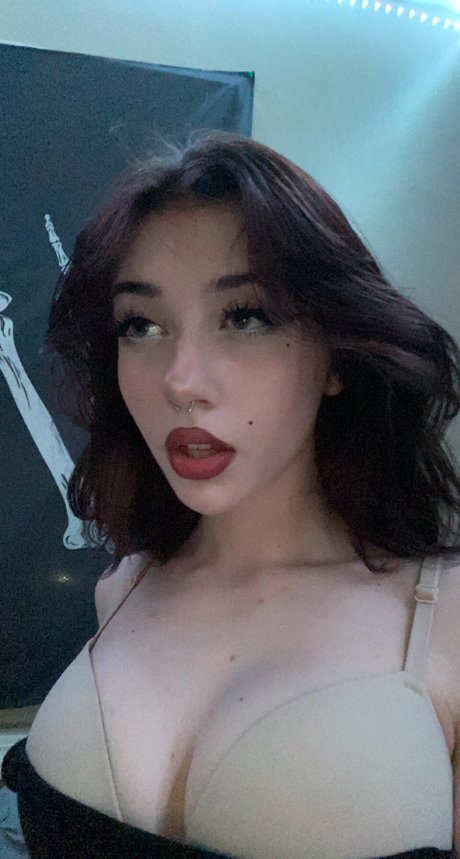 HolyLexx star pornographic picture