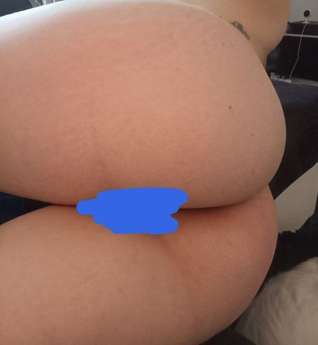 Lauramunay xxx actress images