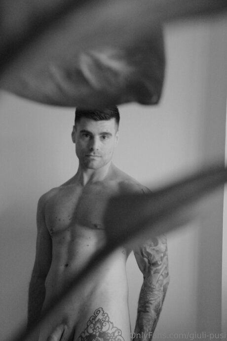 Chulo95 star erotic pic