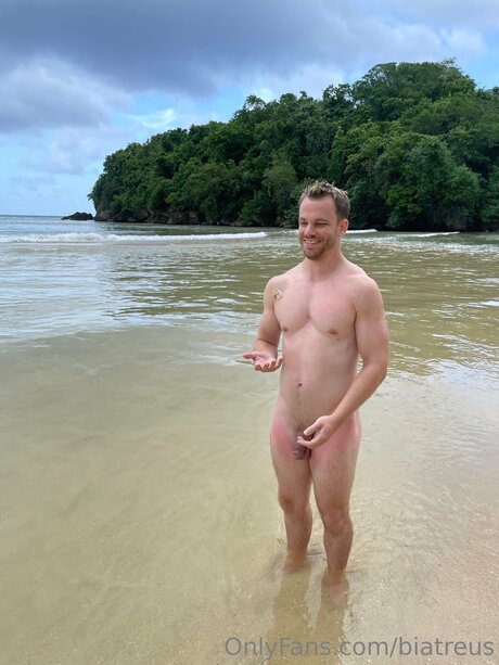 Biatreus pornographic actress pictures