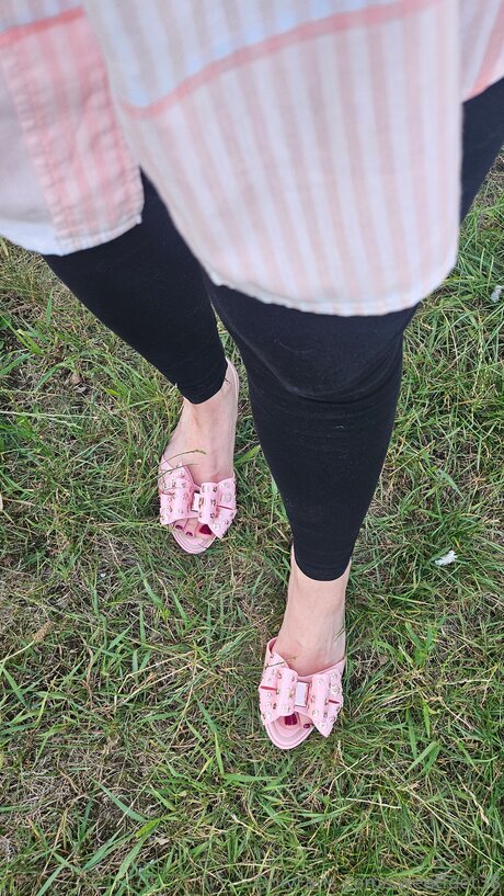 Sweetfeet38 art pornstar pics