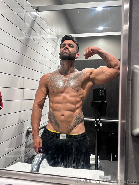Willsixpack69 model hd gallery