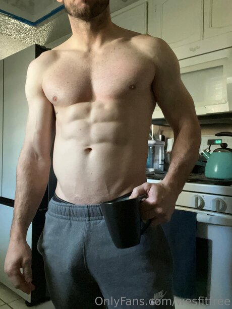 Wesfitfree star adult pic