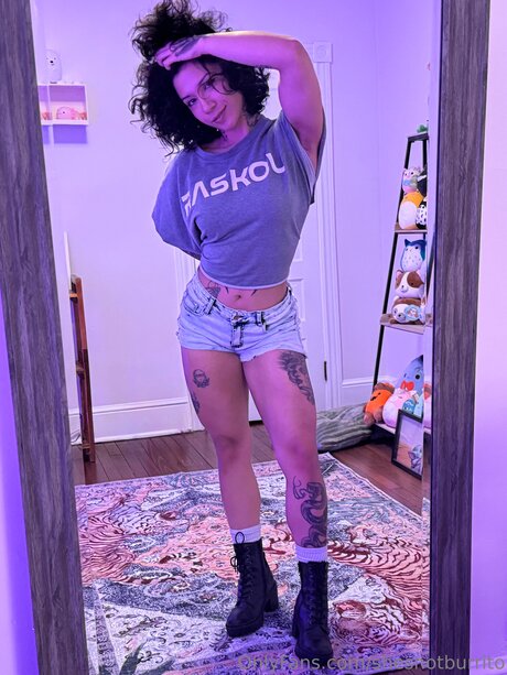 Yoursecretrito model pretty pictures