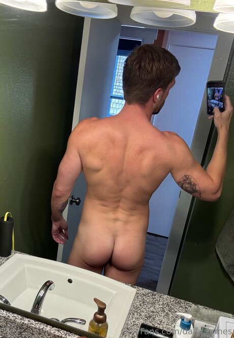 Daxx James perfect star photo