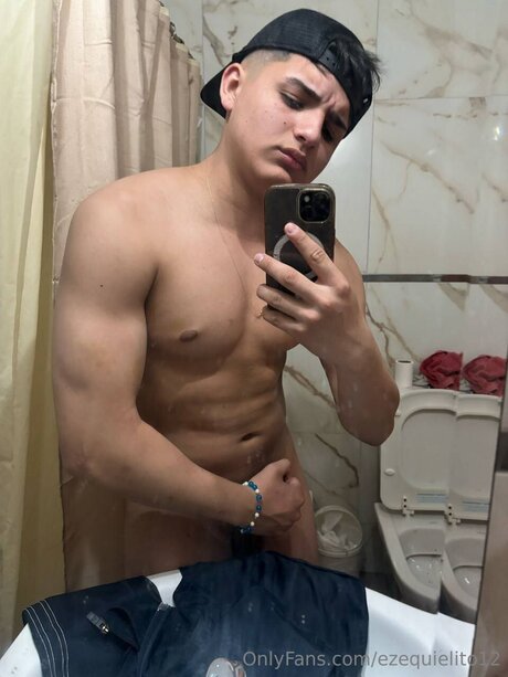 squat riding onlyfans porn pic