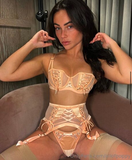 Allofpoppy sex model photos