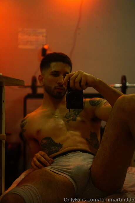 Tommartin995 naked actress picture