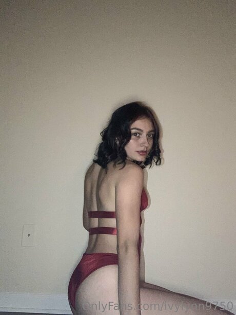 Ivylynn9750 model pornographic pic