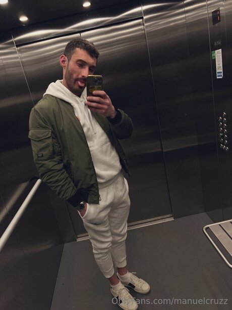 Manuelcruzz star nudes image