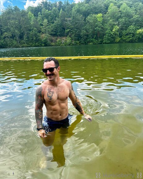 Im Your Hunkleberry naked star photo