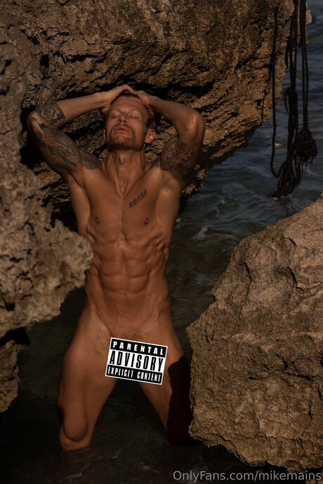 Mainzz pornstar sexy photos