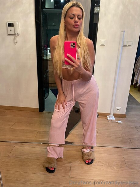 Candyoralsex nice pornstar pic