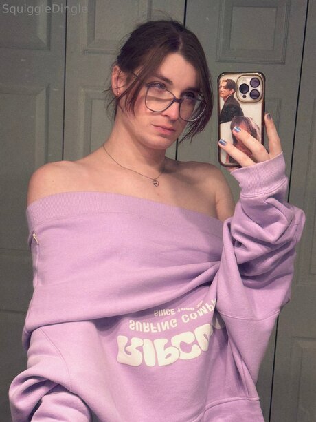 Squiggledingle naked actress img