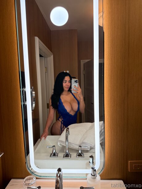 Tatibloomxo pornstar xxx photo