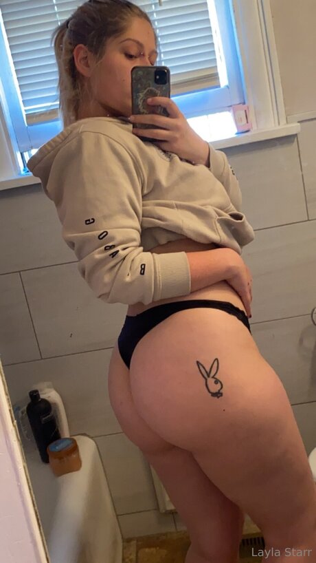 Bttrfly Chaser pornstar perfect photo
