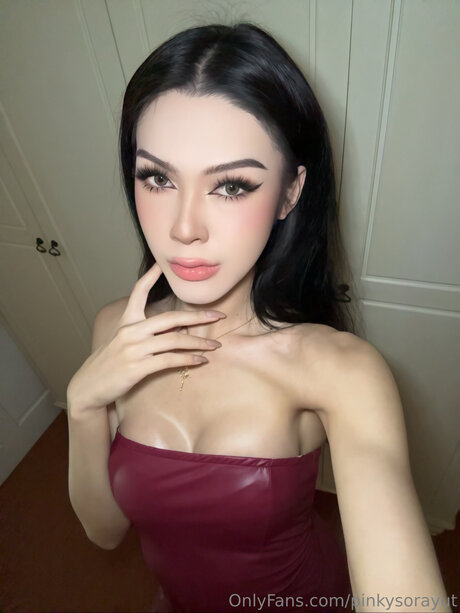 Pinkysorayut beautiful pornstar img
