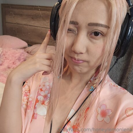 Honeylemonlena pornstar nice pictures